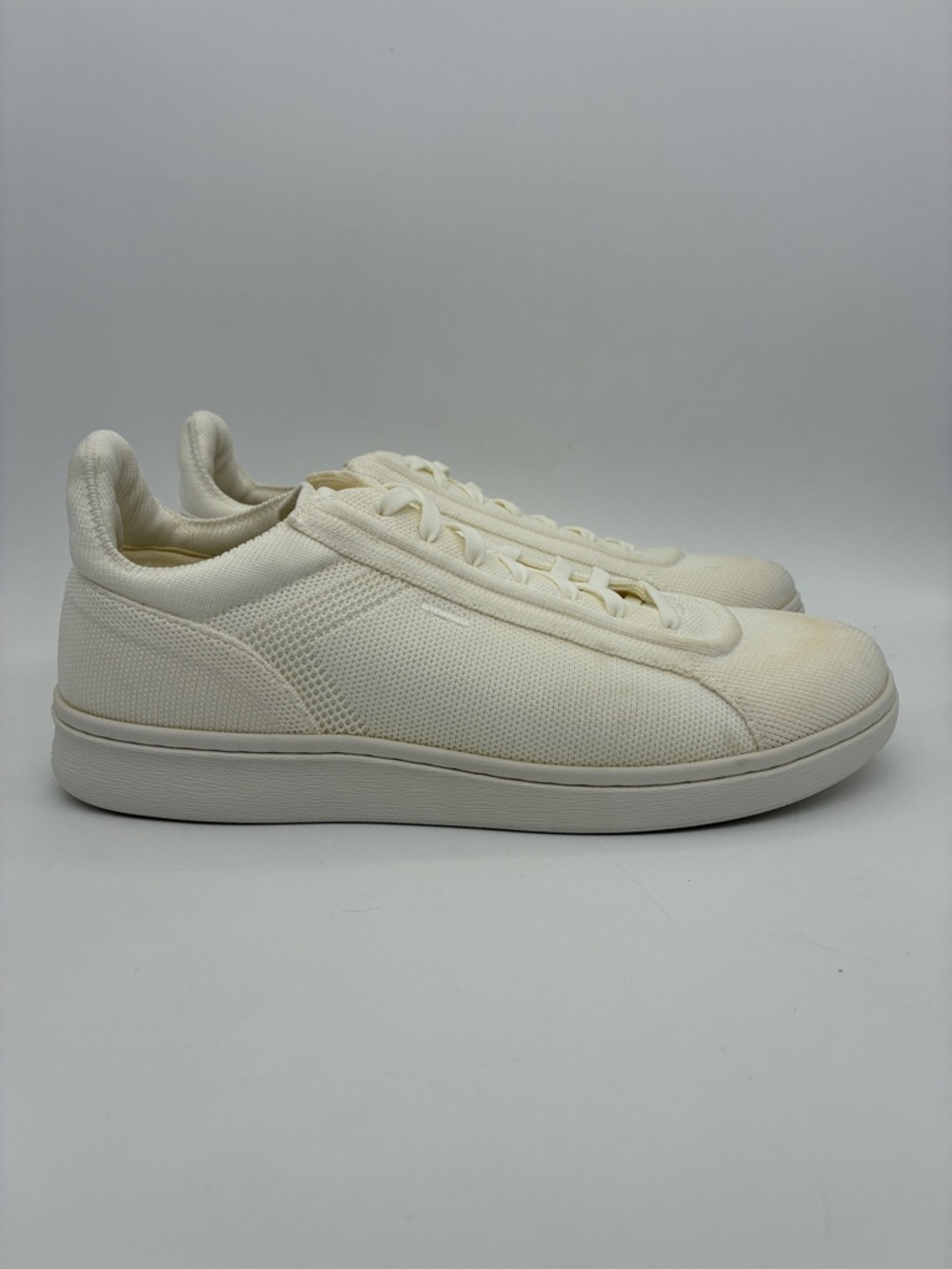 Vivaia V Prime Unisex Casual Sneakers Water Repellent  EU 41  |  Women's  9.5